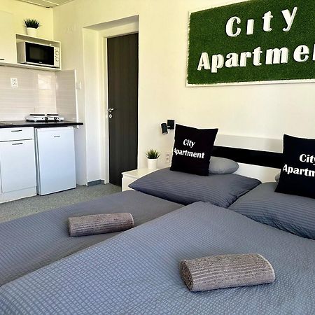 City Apartment Штурово Экстерьер фото