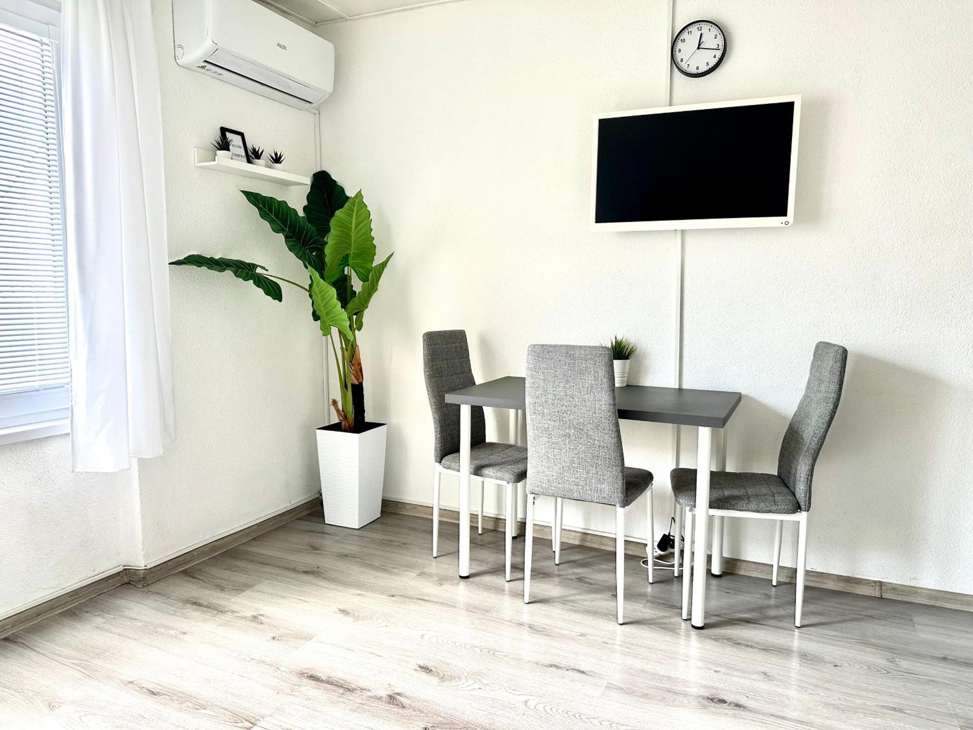 City Apartment Штурово Экстерьер фото