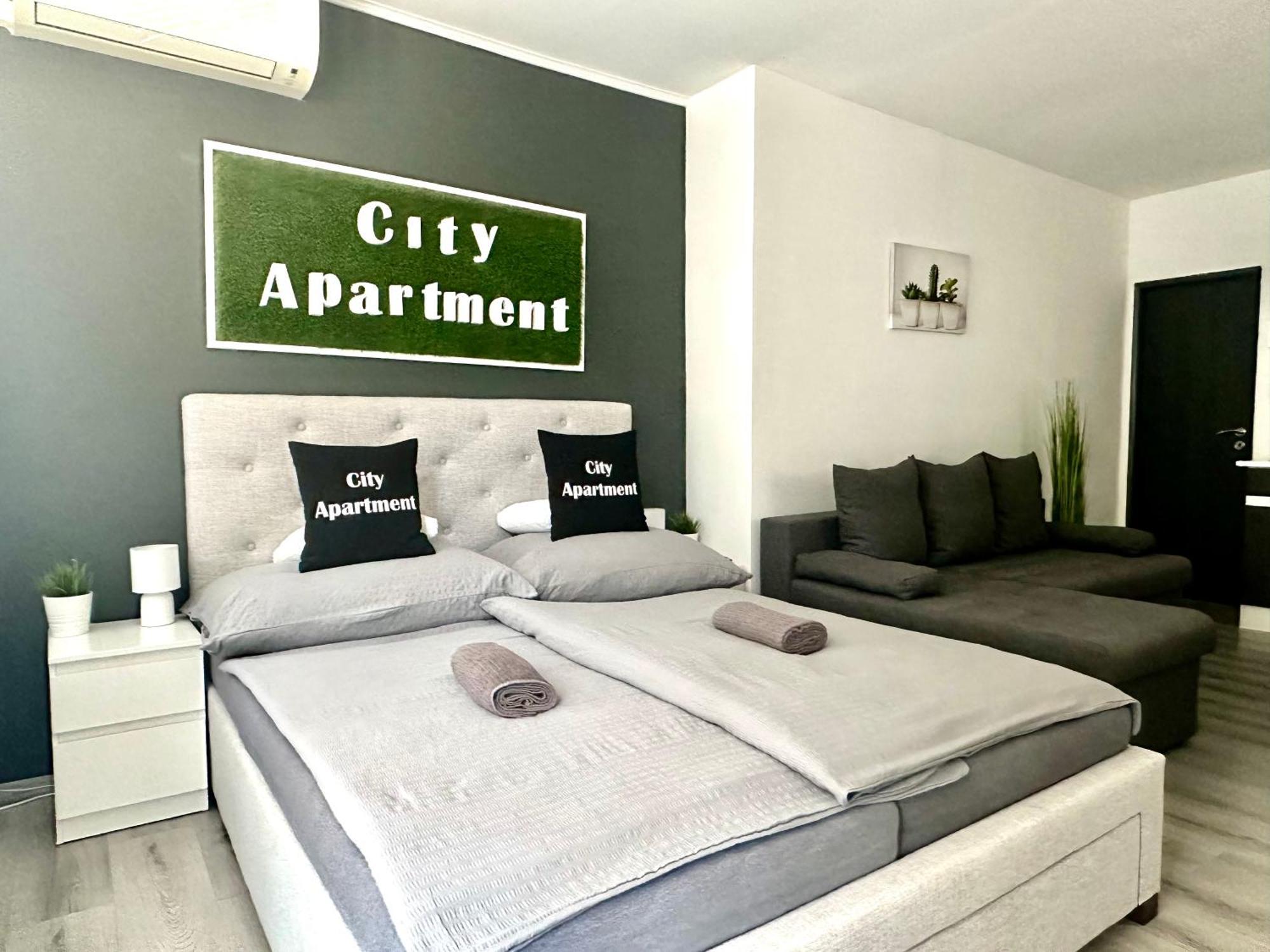 City Apartment Штурово Экстерьер фото