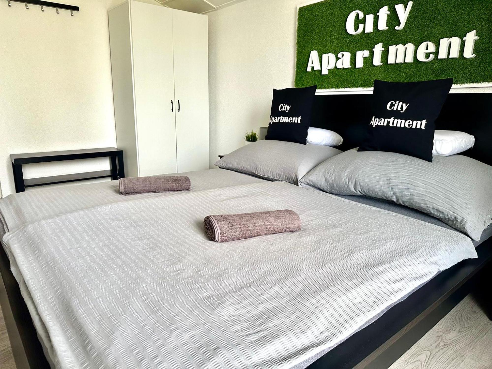 City Apartment Штурово Экстерьер фото