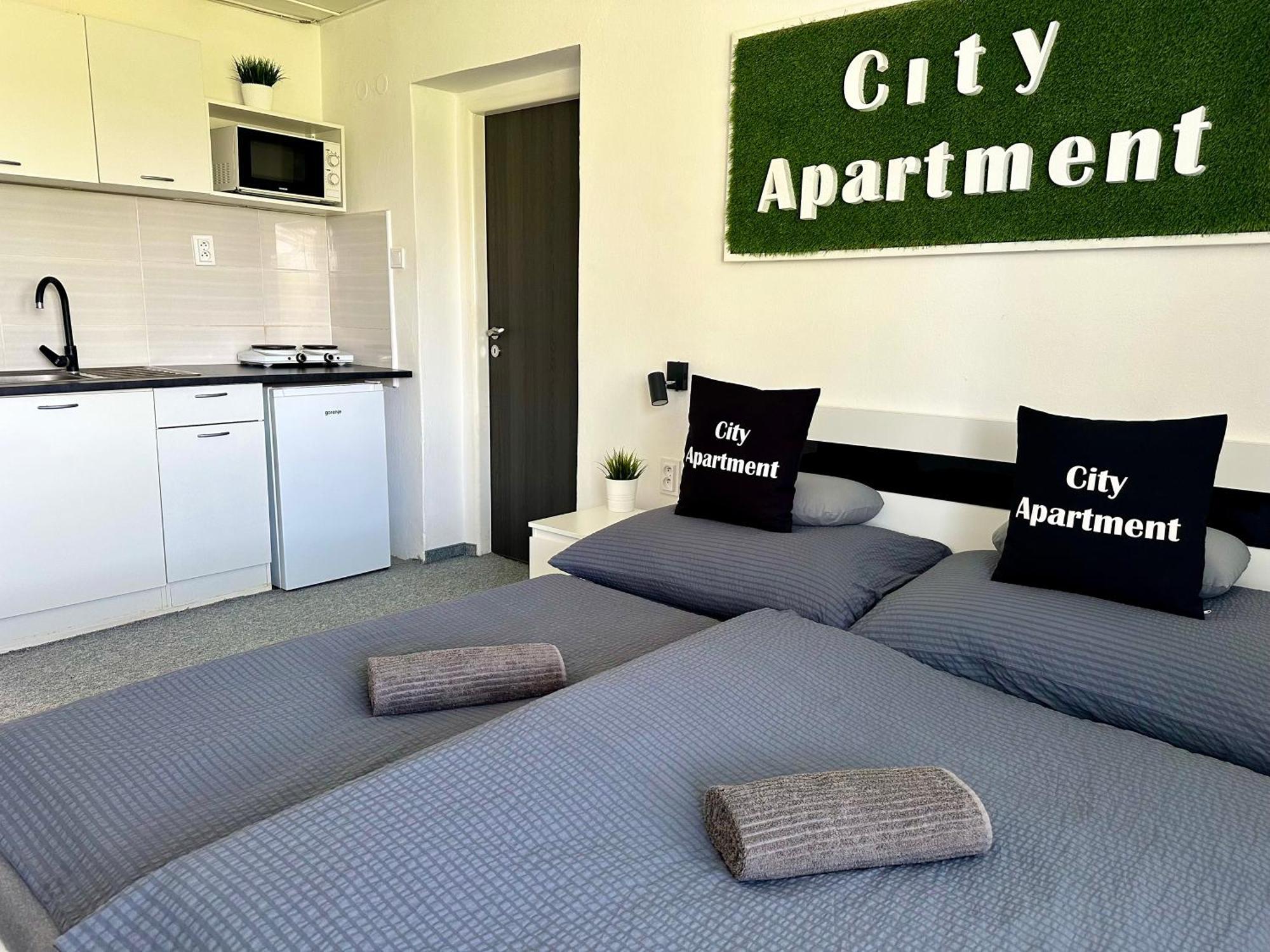 City Apartment Штурово Экстерьер фото