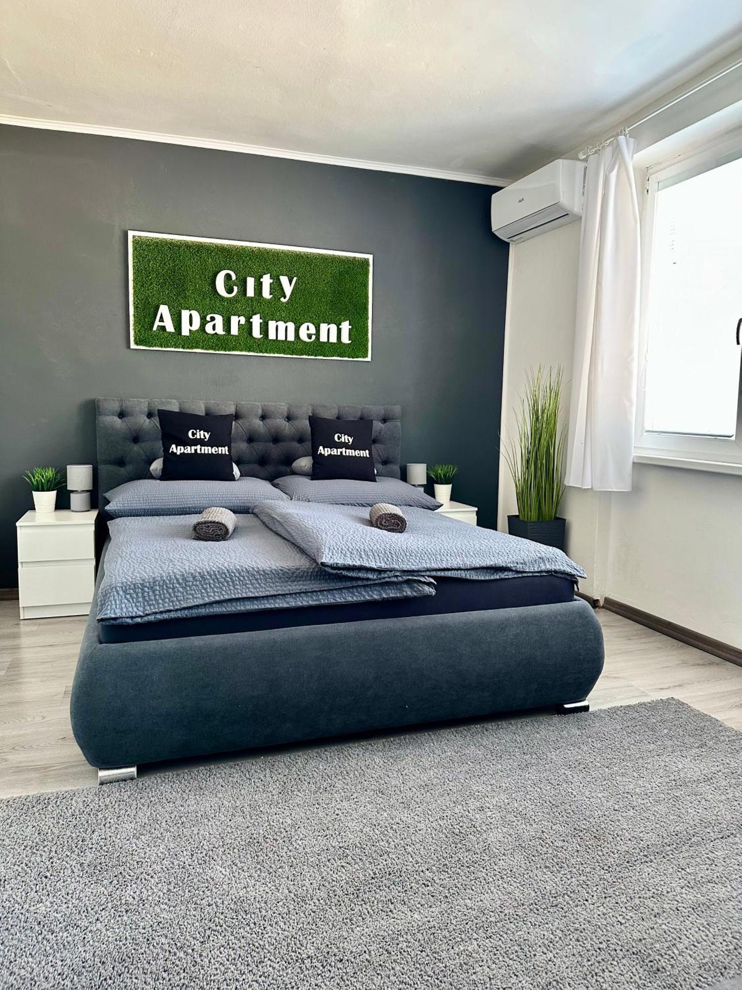 City Apartment Штурово Экстерьер фото