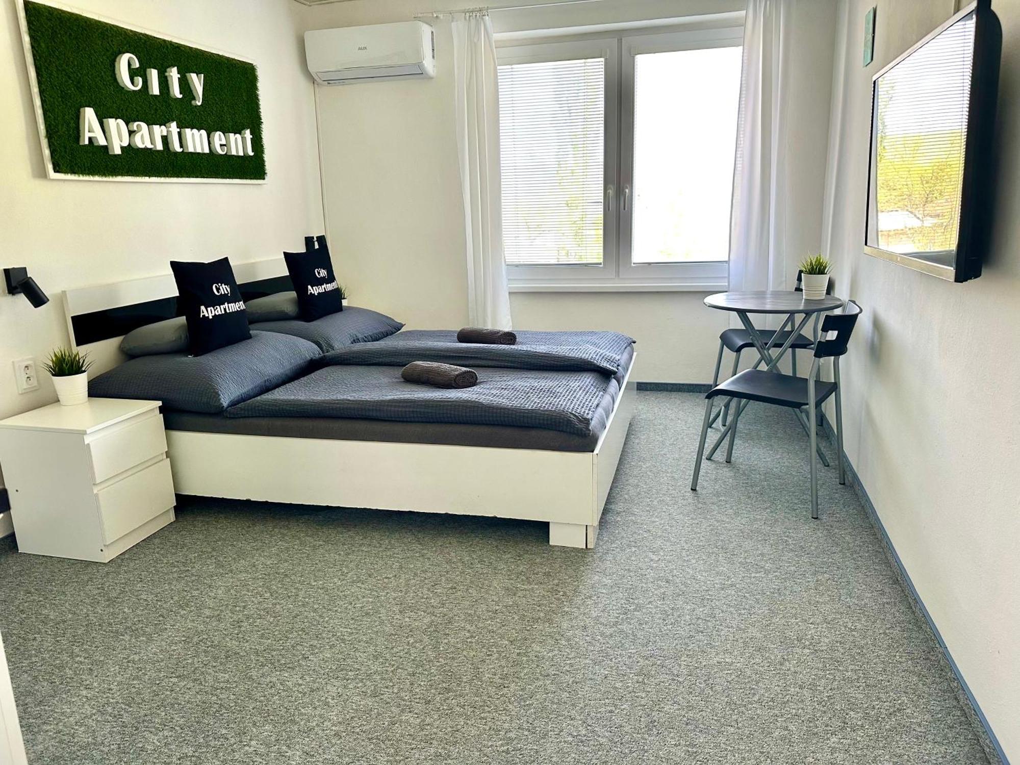 City Apartment Штурово Экстерьер фото